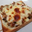 さばの味噌煮缶で☆簡単トースト