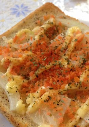 ランチにも！鮭フレークで作る簡単トースト-レシピのメイン写真