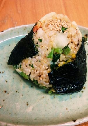 創味シャンタンDXで賑やか栄養おにぎり♪-レシピのメイン写真