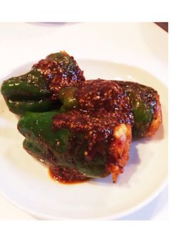 豚コマで簡単☆丸ごとピーマンの肉詰め☆-レシピのメイン写真