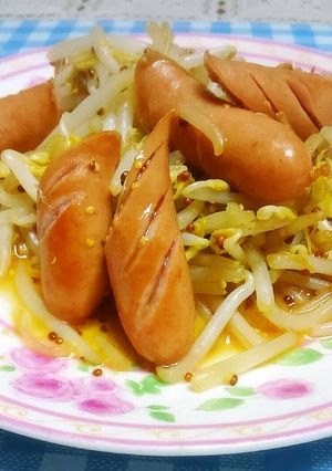 簡単～♪ウインナーともやしの粒マス炒め　-レシピのメイン写真
