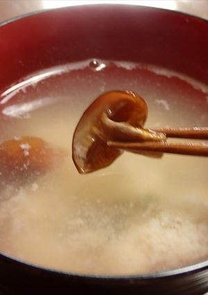 ナメコ、むかご、里芋の味噌汁-レシピのメイン写真