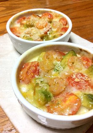 アボカド☆海老☆トマトのココットカマン-レシピのメイン写真