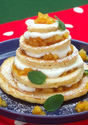 リンゴキャラメリーゼクリスマスパンケーキ-レシピのメイン写真