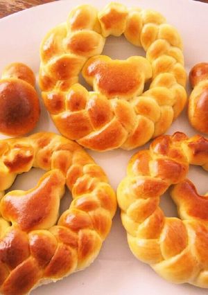 ミッキーのリースパン☆-レシピのメイン写真
