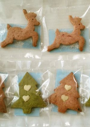 クリスマスクッキー 苺と抹茶-レシピのメイン写真