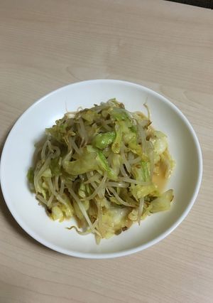 調味料一つ‼︎キャベツともやしの炒め物-レシピのメイン写真