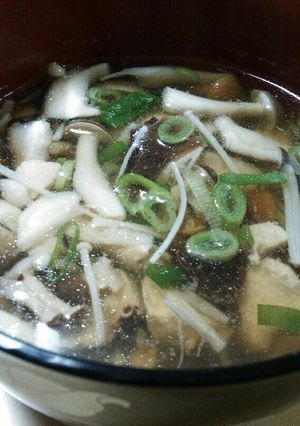 具だくさんのきのこ汁♪-レシピのメイン写真