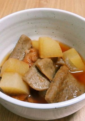 大根と麩の煮物（隠し味はつみれ）-レシピのメイン写真