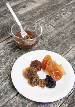 ドライフルーツのチョコレートフォンデュ -レシピのメイン写真