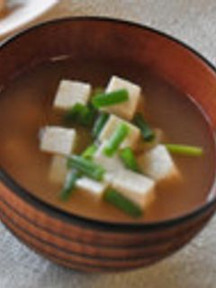 【食育】豆腐とねぎの味噌汁-レシピのメイン写真