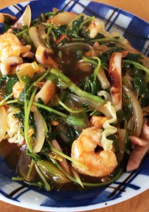 辛ラーメンで超簡単海鮮かた焼きそば-レシピのメイン写真
