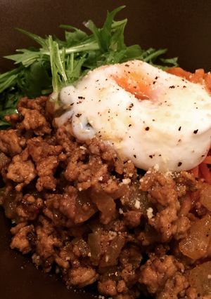 【簡単】スパイシーカレー混ぜそば-レシピのメイン写真