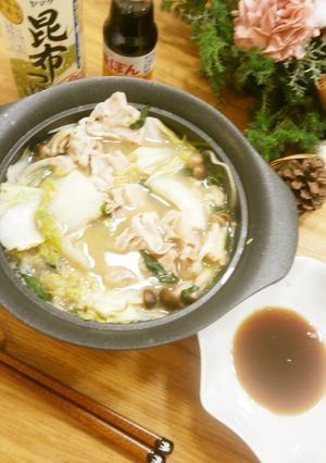 ラーメンのつゆ活用!豚鍋とんこつ風味-レシピのメイン写真