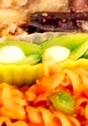 お弁当のスナップエンドウはマヨを中に♪-レシピのメイン写真