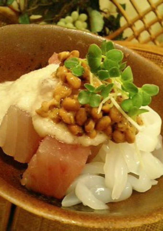 お刺身をとろろ納豆で☆-レシピのメイン写真