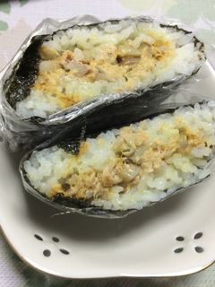 れんこんとツナのおにぎらず-レシピのメイン写真
