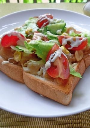 エコ肉じゃがサラダトースト-レシピのメイン写真