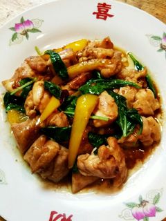 パット・クラパオ・カイ(鶏肉バジル炒め)-レシピのメイン写真