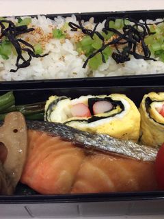 カニかま入り卵焼き-レシピのメイン写真