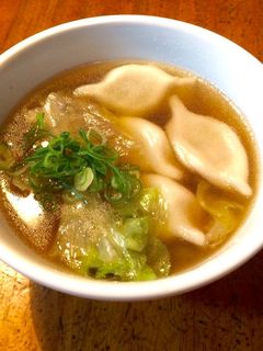 創味シャンタンDXでレタス餃子スープ-レシピのメイン写真