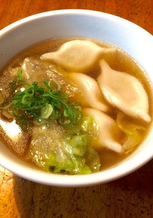 創味シャンタンDXでレタス餃子スープ-レシピのメイン写真