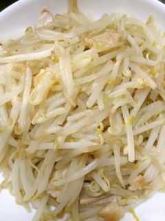 創味シャンタンDX de もやし炒め♪-レシピのメイン写真