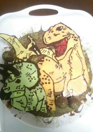 子供が喜ぶ恐竜ケーキ-レシピのメイン写真