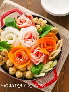 簡単♡大根と人参の豚バラ薔薇鍋♡記念日に-レシピのメイン写真