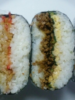 おにぎらず(小エビと揚げ玉)-レシピのメイン写真