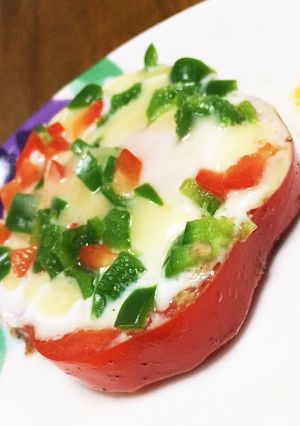 パプリカ お花型 目玉焼き-レシピのメイン写真