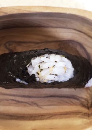 2歳も上手に食べる『ペチャンコおにぎり』-レシピのメイン写真