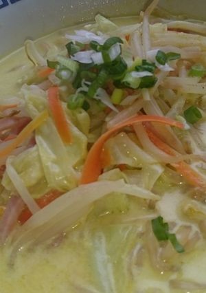 みそカレー牛乳ラーメン-レシピのメイン写真