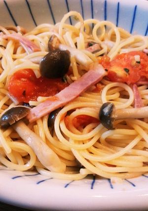 フレッシュトマトの香菜オイルパスタ-レシピのメイン写真