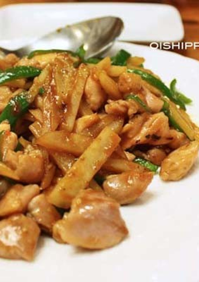 ごはんが進む♪鶏むね肉とじゃが芋中華炒め-レシピのメイン写真
