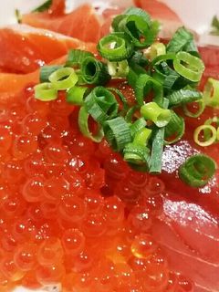 マグロ&サーモンの漬け❤海鮮丼♪-レシピのメイン写真