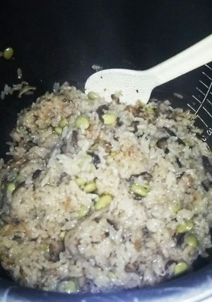 枝豆と椎茸で炊き込みご飯-レシピのメイン写真