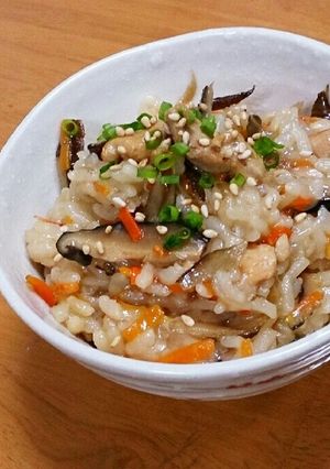 香りがたまらん♪鶏ごぼう炊き込みご飯-レシピのメイン写真