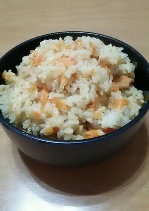 にんじん消費！ズボラもみじ炊き込みごはん-レシピのメイン写真