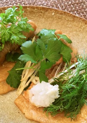 簡単シンプル☆豚肉のハーブ＆薬味添え-レシピのメイン写真