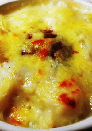 残りのﾊﾝﾊﾞｰｸﾞとｼﾁｭｰでﾄﾞﾘｱ-レシピのメイン写真