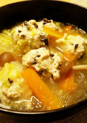 木耳が決め手の肉団子！白菜と春雨のスープ-レシピのメイン写真