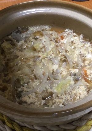 超簡単！一人鍋！〜卵、カット野菜使用〜-レシピのメイン写真