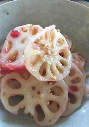 サクサク蓮根と自家製梅干しの和え物-レシピのメイン写真