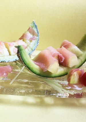 割引の熟②メロンで☆生ハム巻きおやつ-レシピのメイン写真
