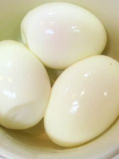 ゆで卵の殻が、つるっと簡単裏ワザ-レシピのメイン写真