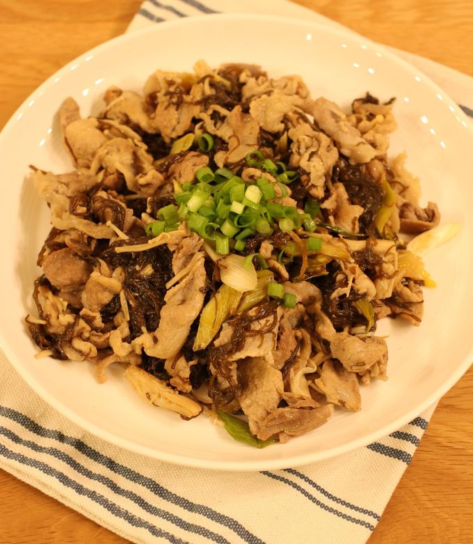 簡単！もずくと豚肉のポン酢炒め-レシピのメイン写真