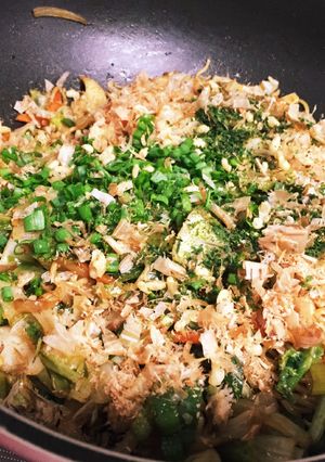 シャンタンで３食焼きそばをもっと美味しく-レシピのメイン写真