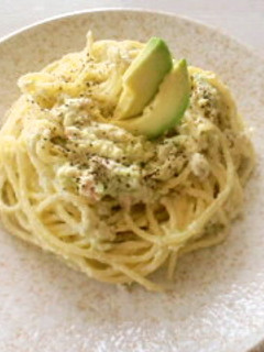 アボカドとツナの豆腐ソース・スパゲッティ-レシピのメイン写真