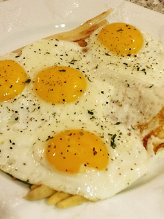 ホワイトアスパラガスの目玉焼き乗せ-レシピのメイン写真